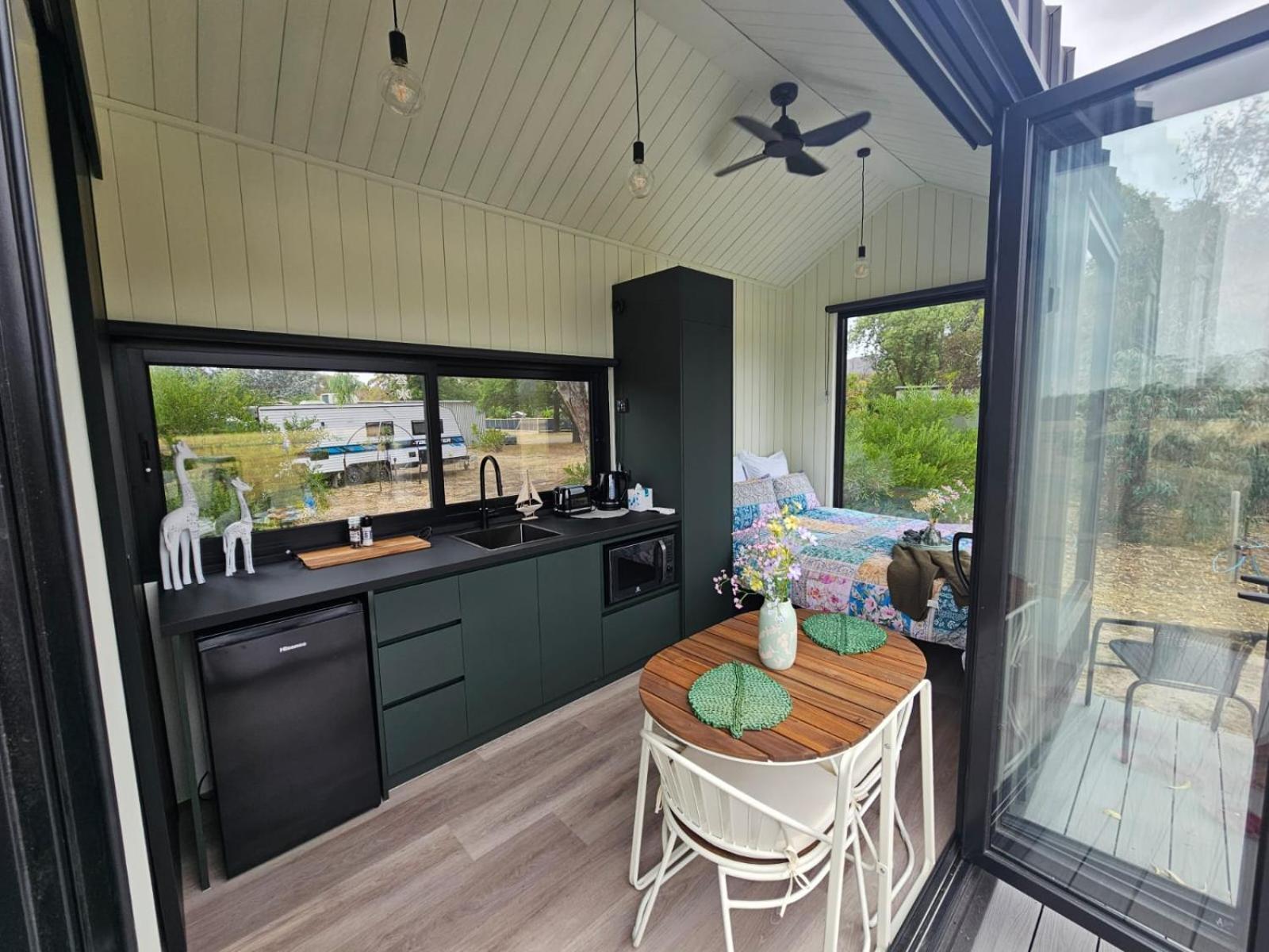 Halls Haven Holiday Units Halls Gap Exterior foto